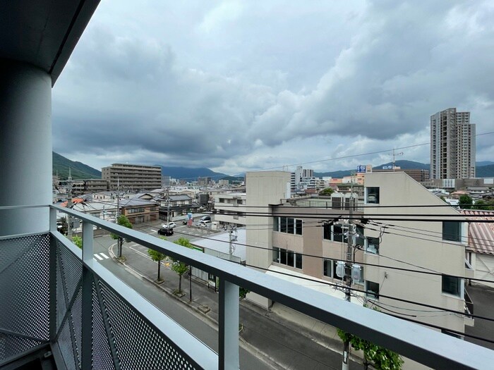 物件内観写真22　(室内からの展望)