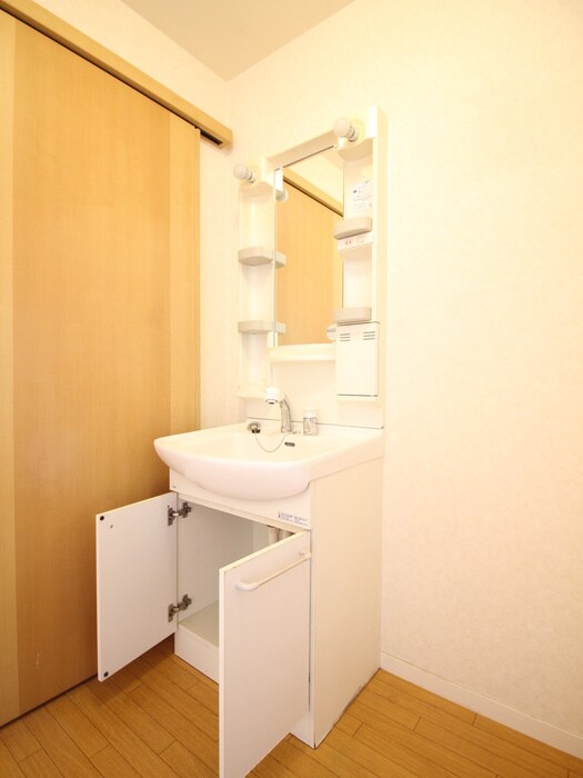 物件内観写真12　(洗面)