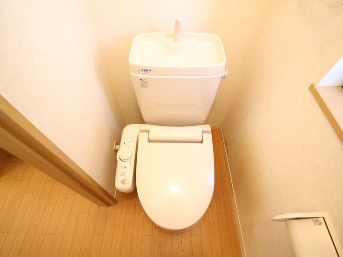 物件内観写真14　(トイレ)