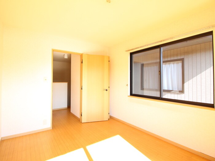 物件内観写真18　(居室)