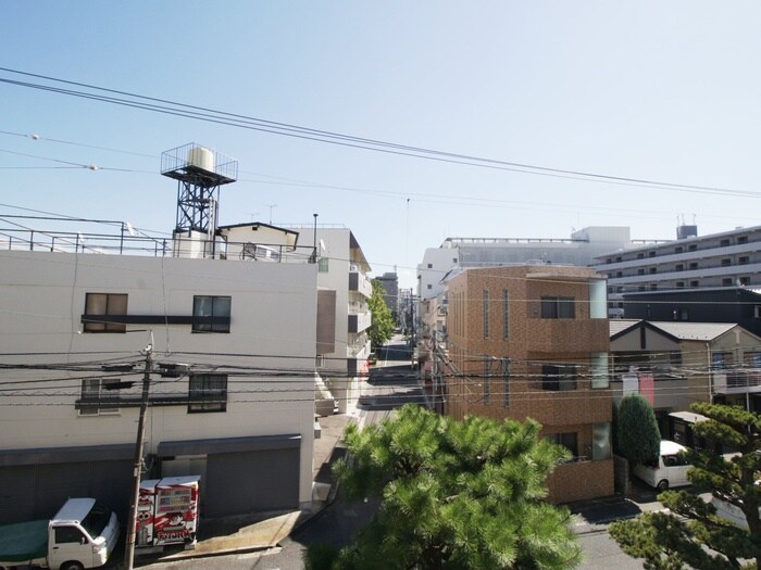 物件内観写真15　(室内からの展望)