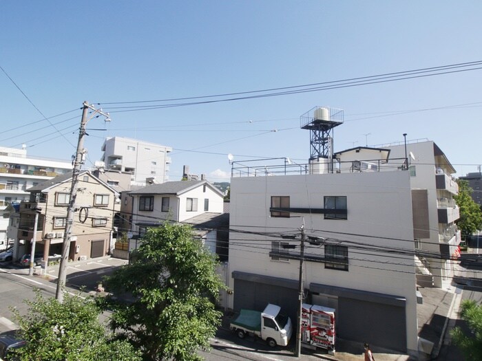 物件内観写真16　(室内からの展望)