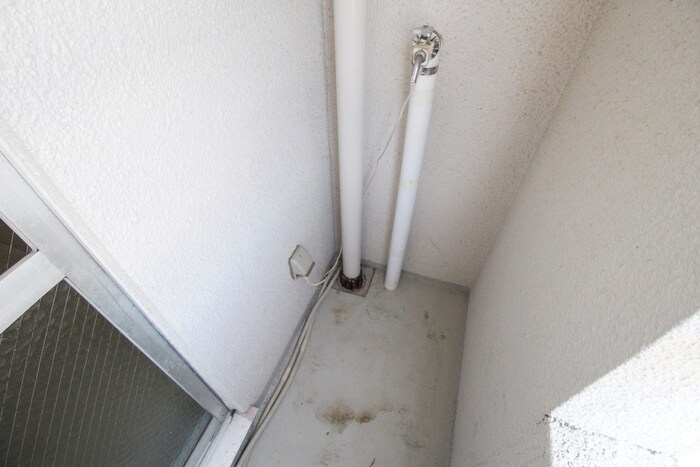 物件内観写真15　(洗濯機置場)