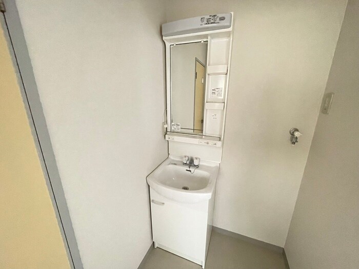 物件内観写真11　(洗面)