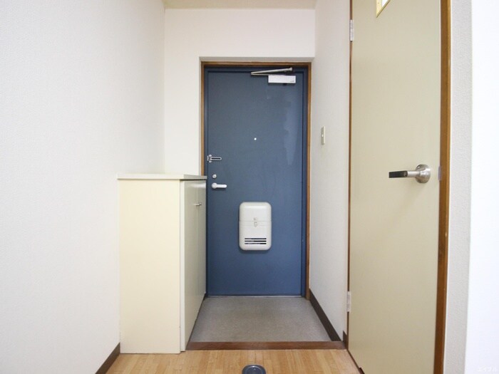 物件内観写真15　(玄関)