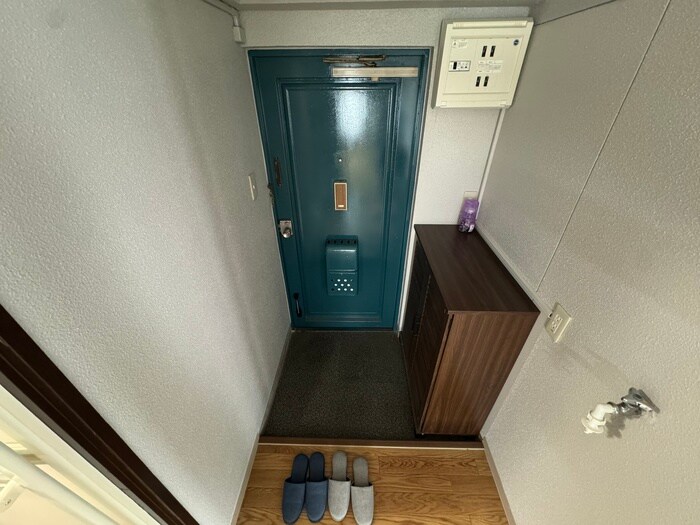 物件内観写真15　(玄関)