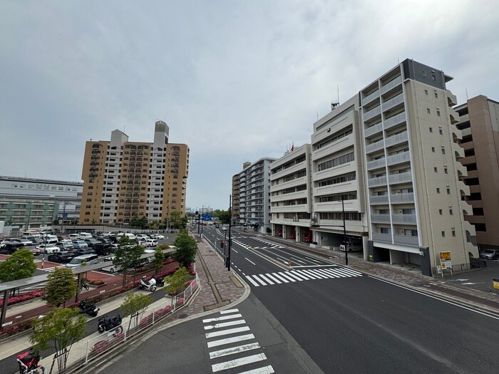 物件内観写真17　(室内からの展望)