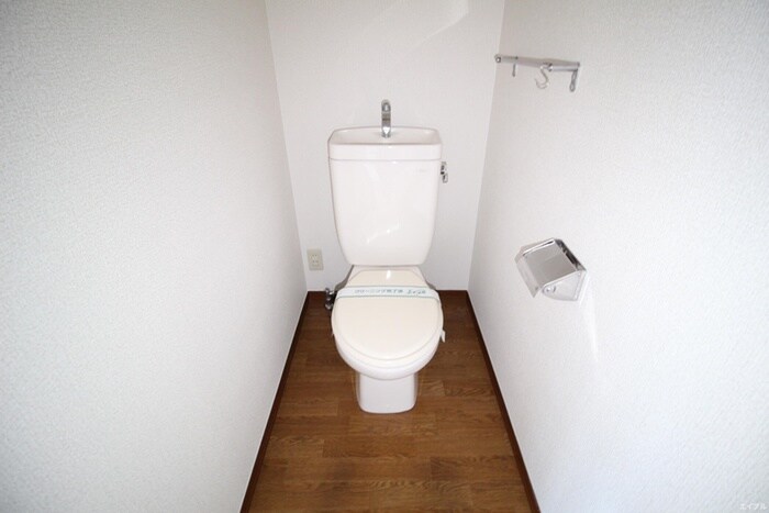 物件内観写真11　(トイレ)