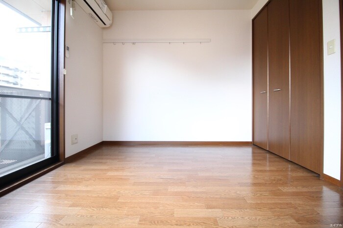 物件内観写真12　(居室)