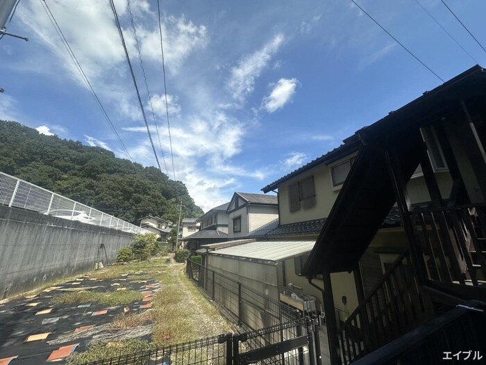 物件内観写真14　(室内からの展望)