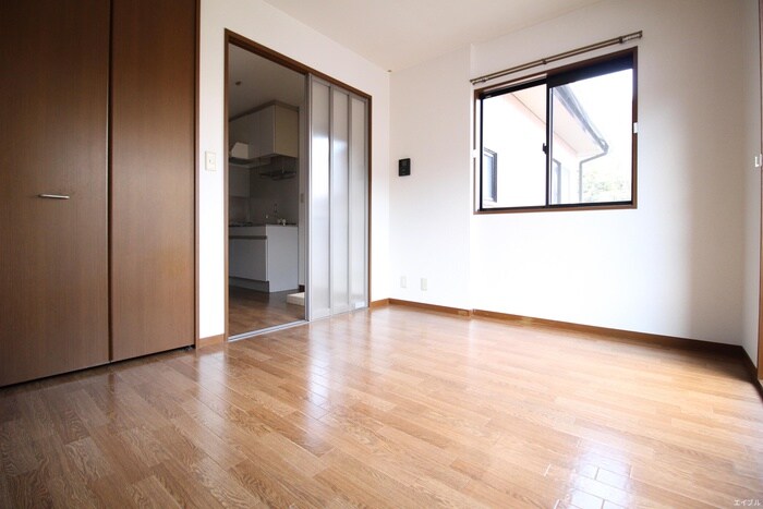 物件内観写真15　(居室)