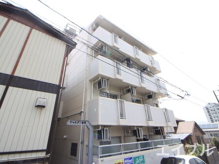 ジャルダン皆賀外観写真