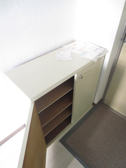 物件内観写真15　(靴箱)