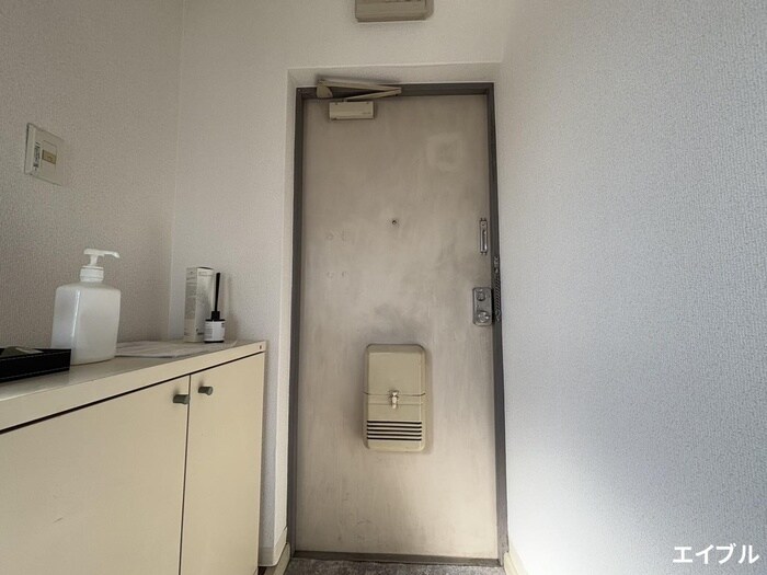 物件内観写真15　(玄関)