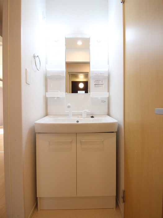 物件内観写真12　(洗面)