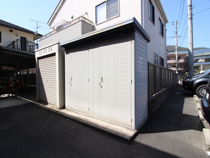 物件外観写真4　(建物設備)