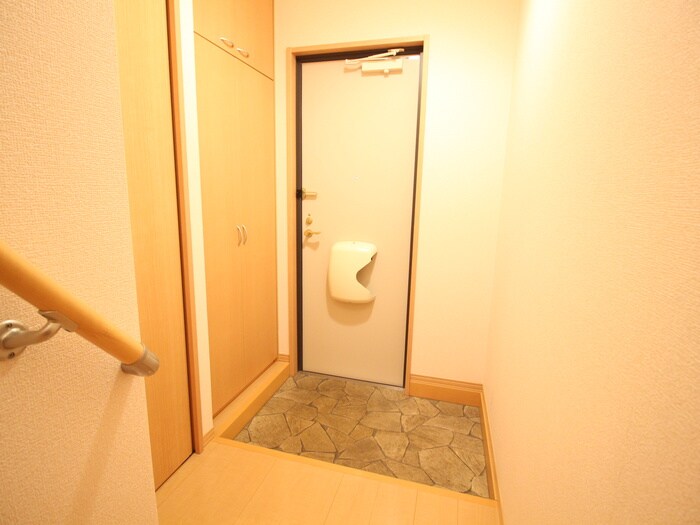 物件内観写真17　(玄関)