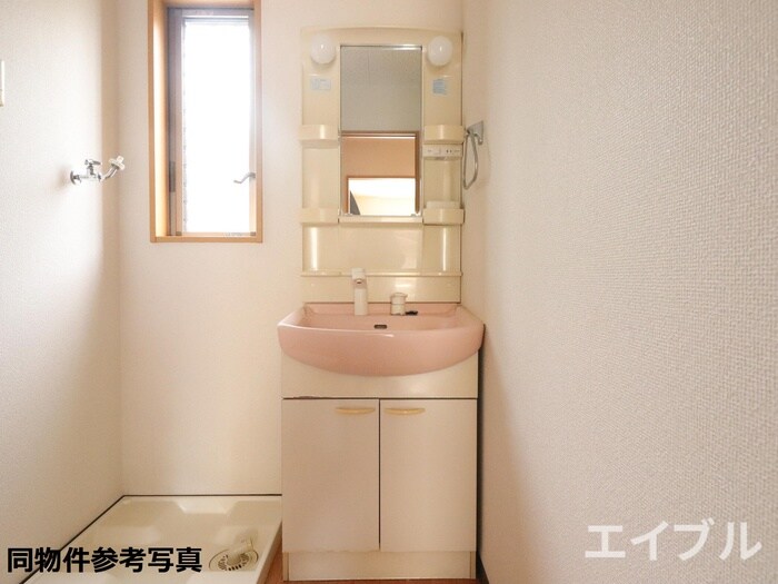 物件内観写真10　(洗面)