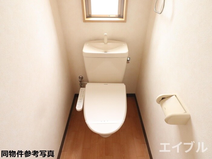 物件内観写真11　(トイレ)