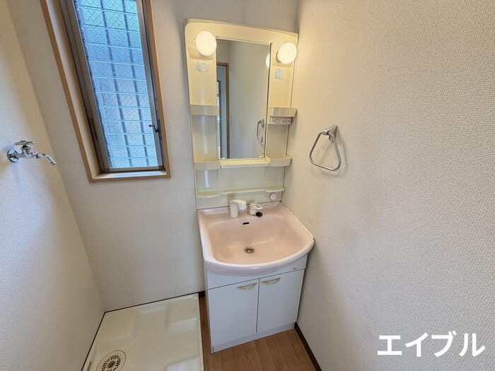 物件内観写真11　(洗面)