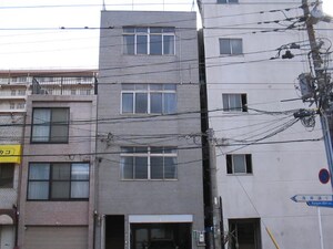 平塩ビル外観写真