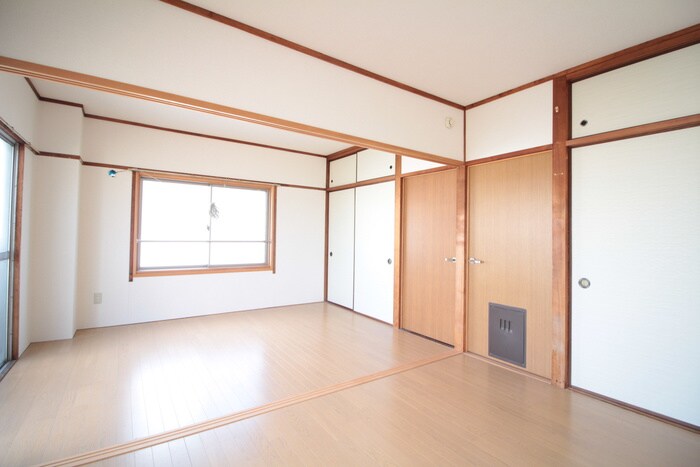 物件内観写真18　(居室)