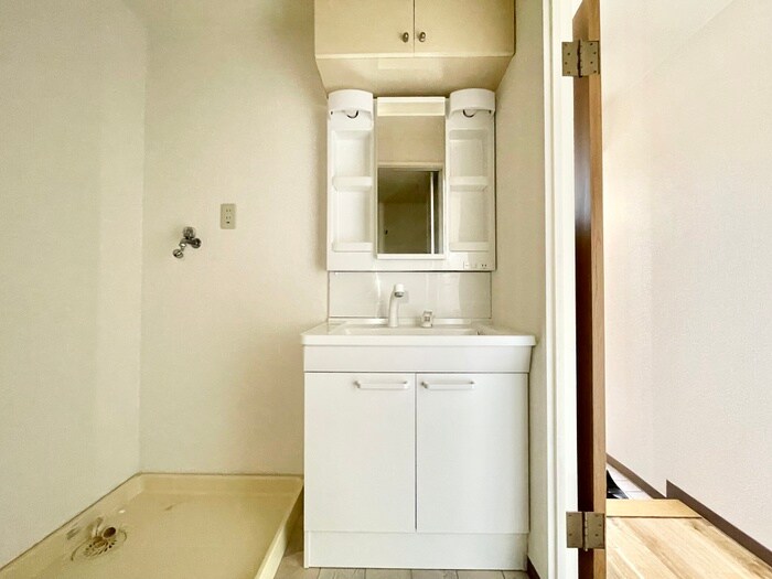 物件内観写真11　(洗面)
