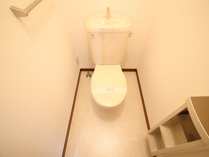 物件内観写真9　(トイレ)