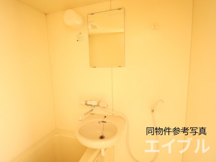 物件内観写真7　(洗面)