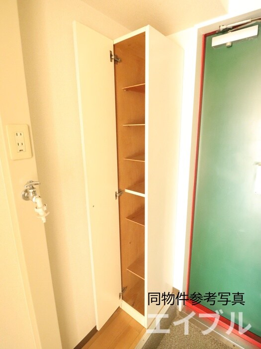 物件内観写真13　(靴箱)