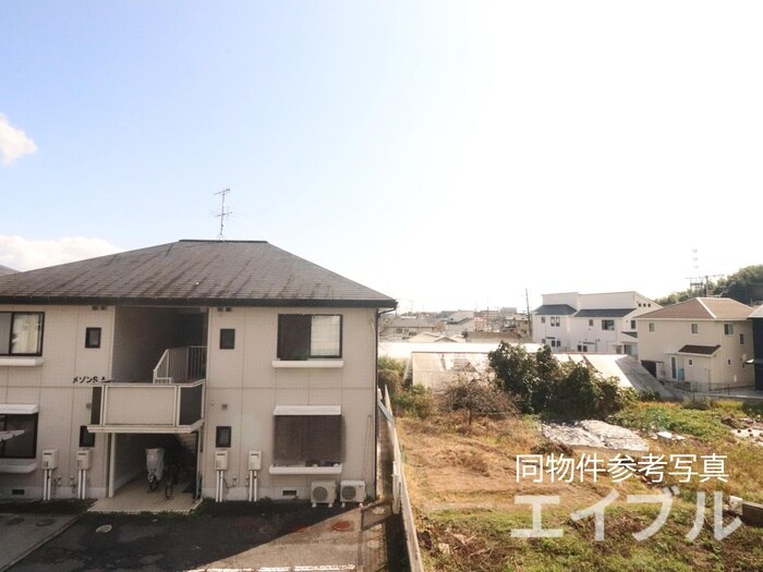 物件内観写真17　(室内からの展望)