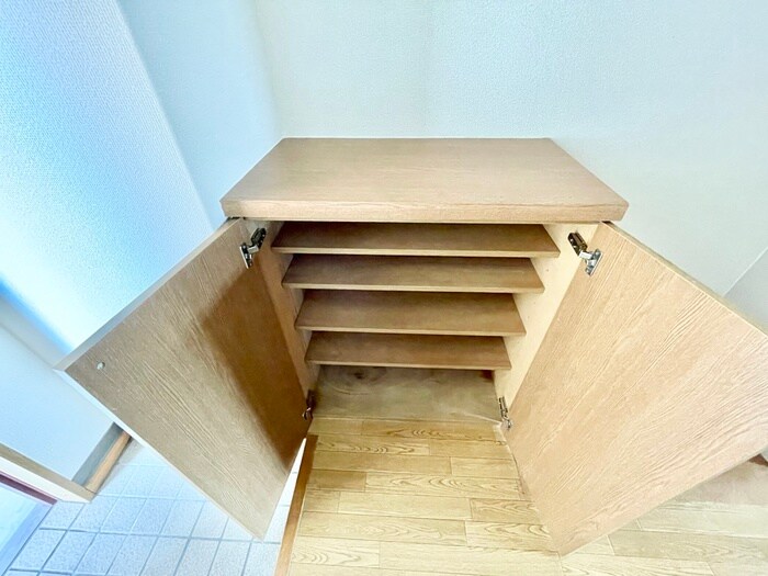 物件内観写真14　(靴箱)