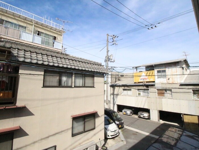 物件内観写真16　(室内からの展望)