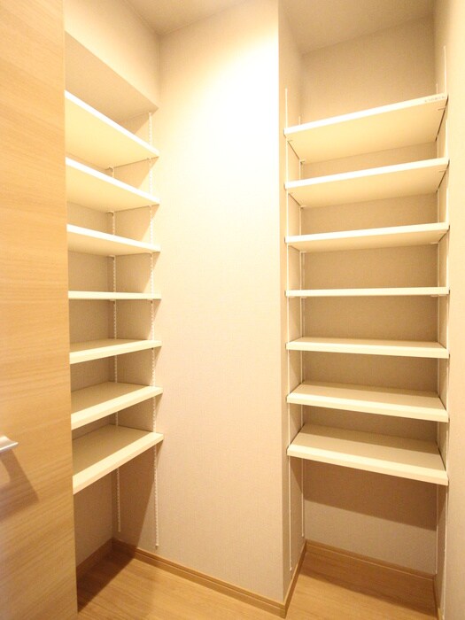 物件内観写真16　(靴箱)