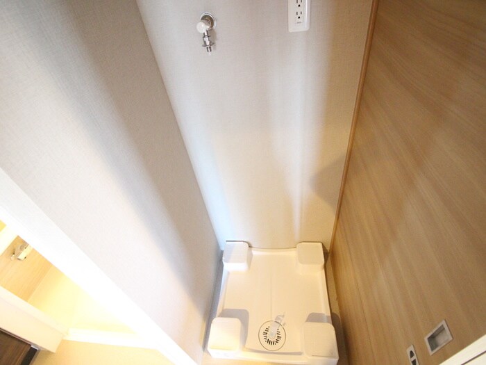 物件内観写真17　(洗濯機置場)