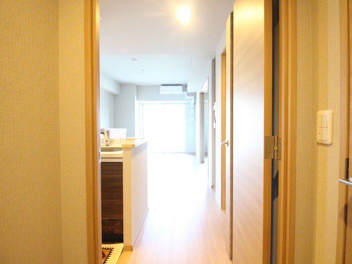 物件内観写真18　(廊下)