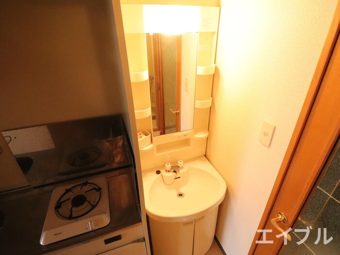 物件内観写真9　(洗面)