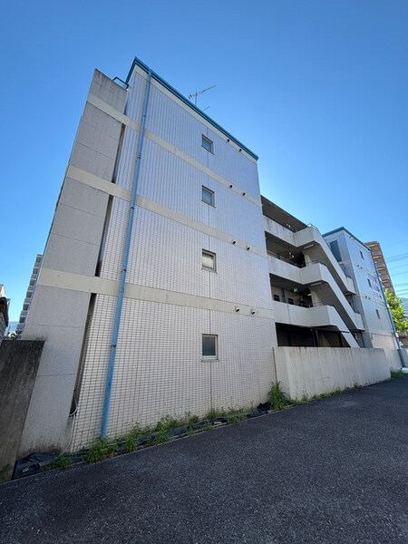 ロイヤルガーデン外観写真