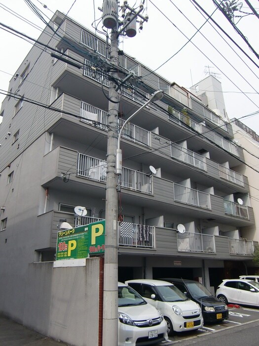 物件外観写真2　(駐車場)