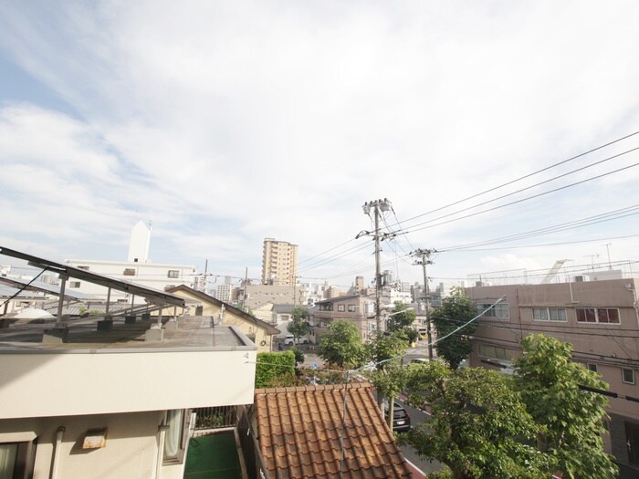 物件内観写真16　(室内からの展望)