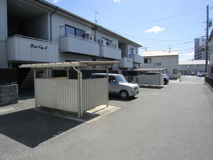 物件外観写真4　(駐車場)