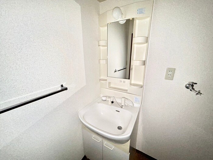 物件内観写真11　(洗面)