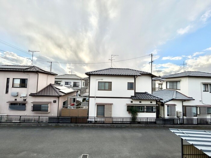 物件内観写真16　(室内からの展望)