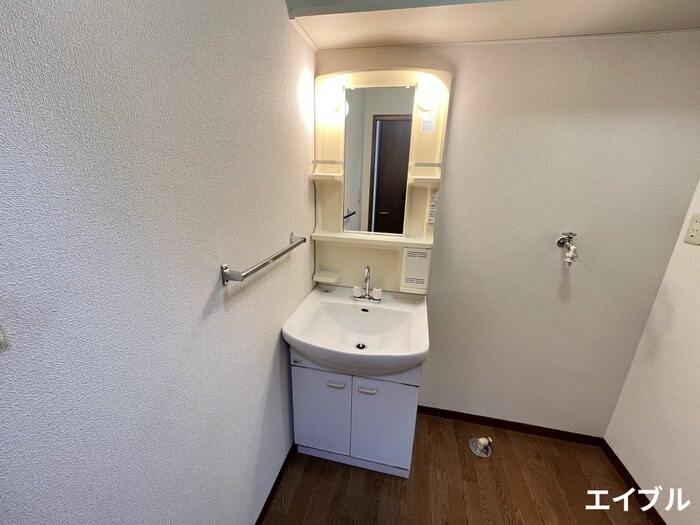 物件内観写真11　(洗面)