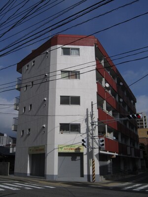 飯田ビル外観写真