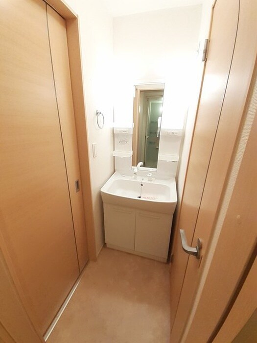 物件内観写真7　(洗面)