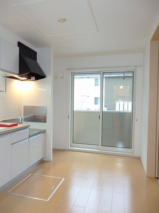 物件内観写真10　(内観写真)