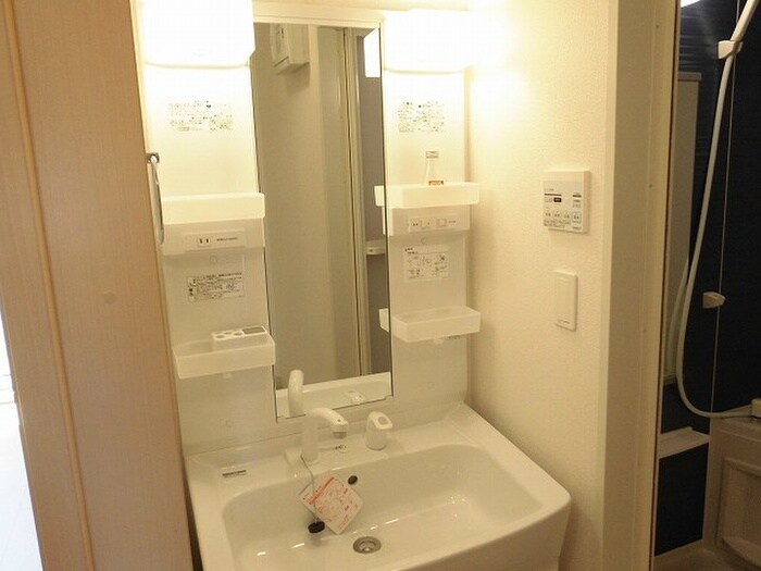 物件内観写真12　(洗面)