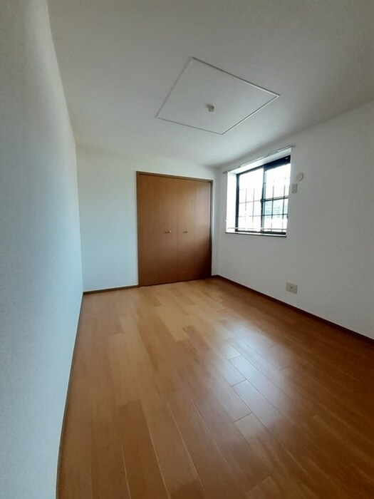 物件内観写真3　(居室)