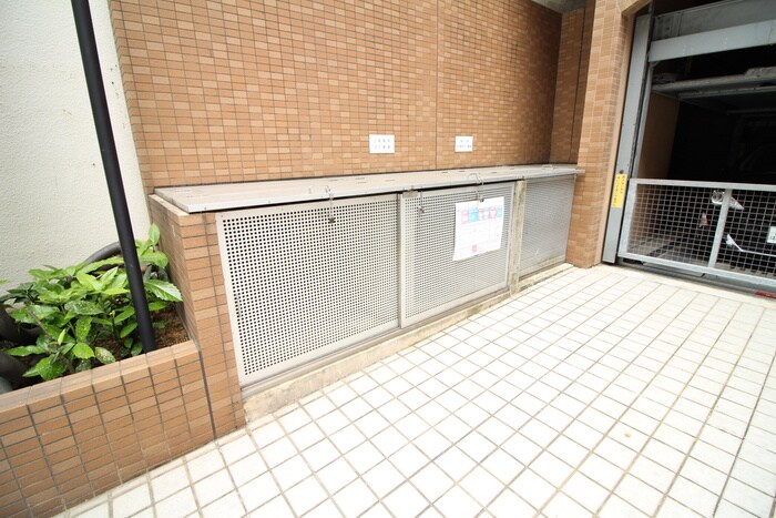 物件外観写真6　(建物設備)